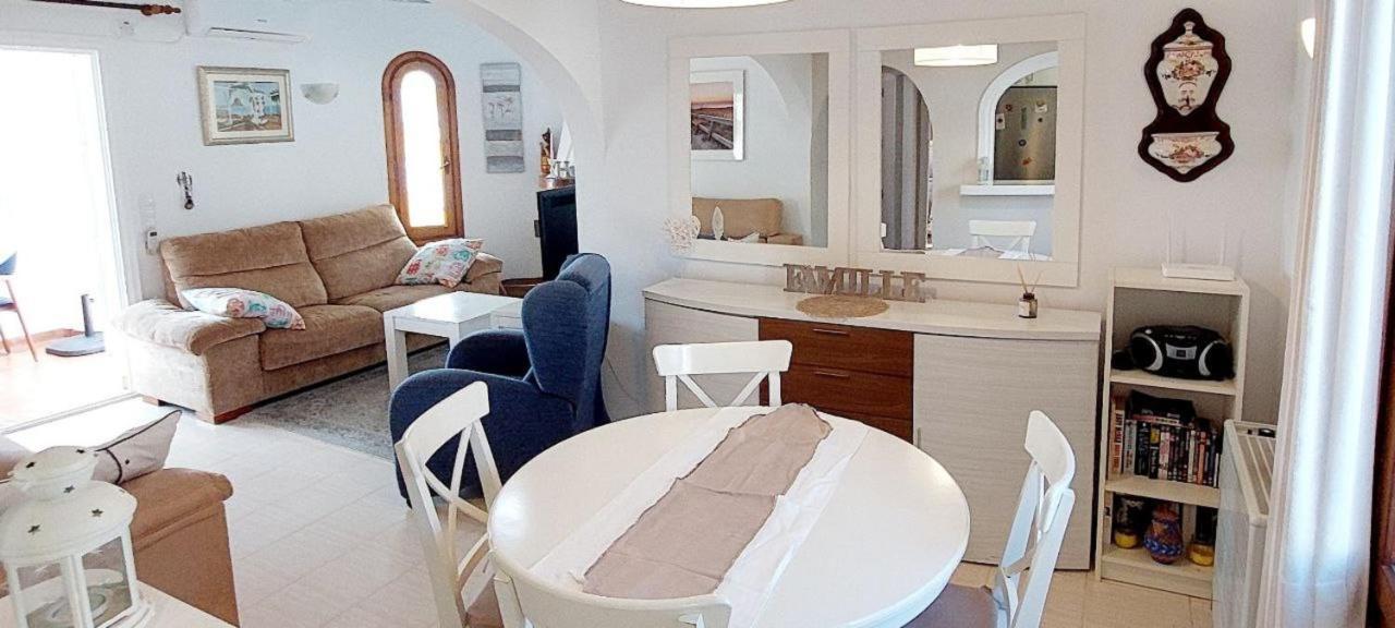 Villa Totalmente Independiente Con Piscina Comunitaria Calpe Eksteriør bilde